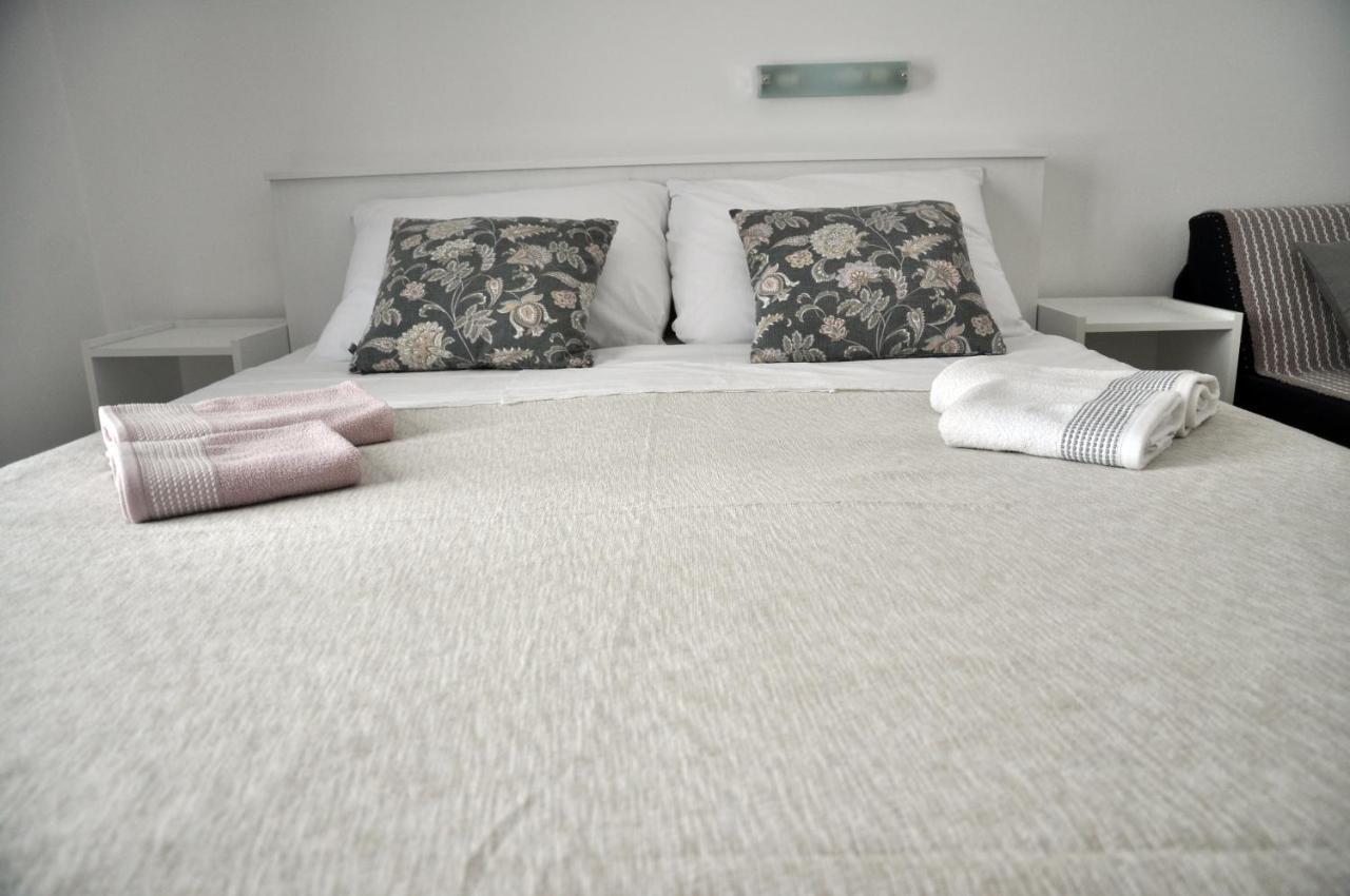 Rose Rooms At Island Of Rab Banjol 외부 사진