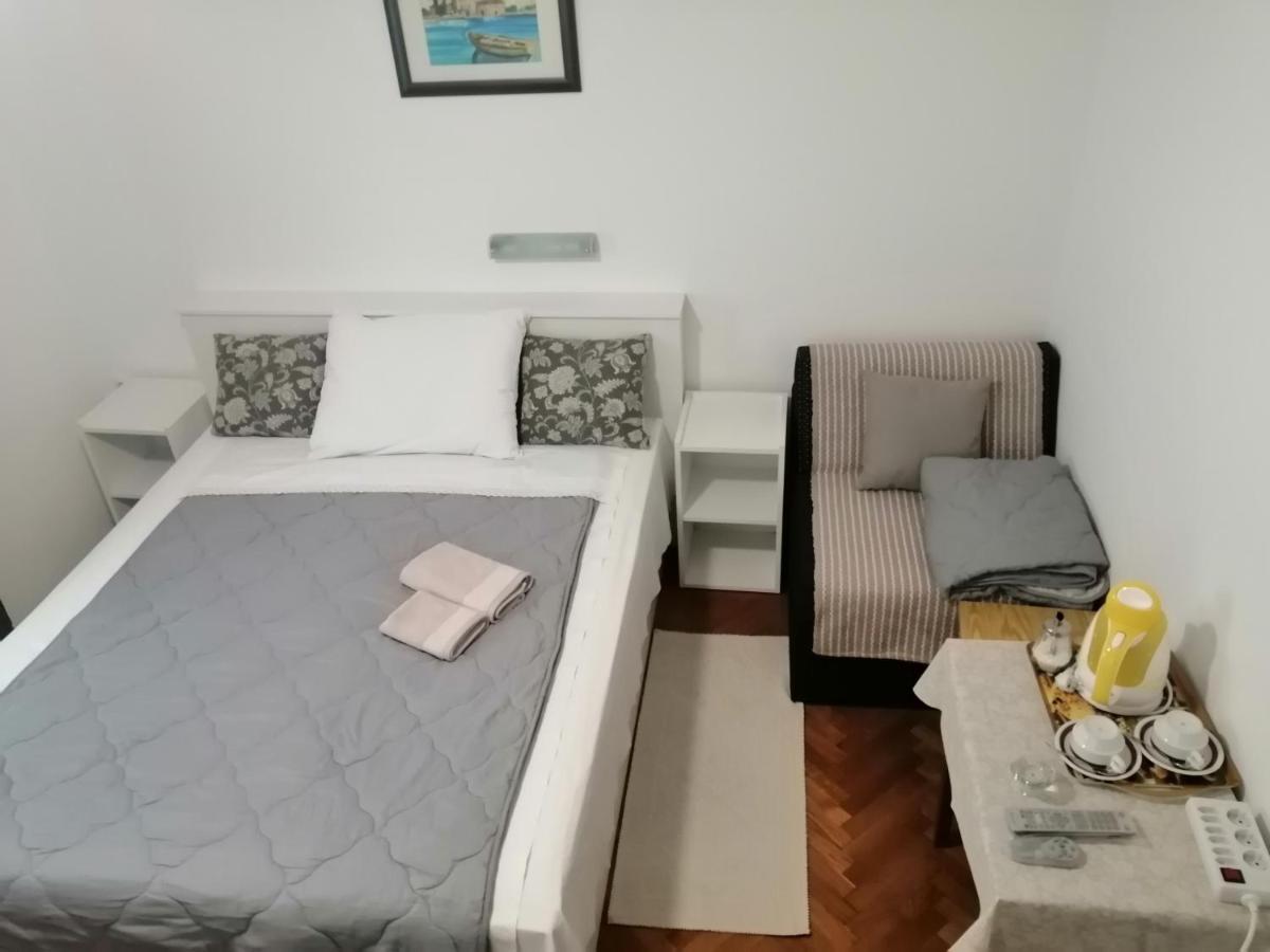 Rose Rooms At Island Of Rab Banjol 외부 사진